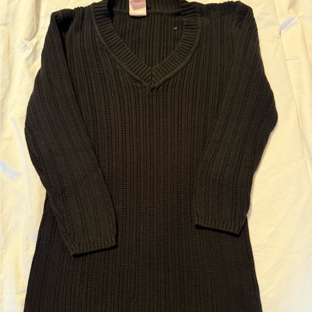Black Ribbed Knit Sweater 3 Quarter Length Sleeves